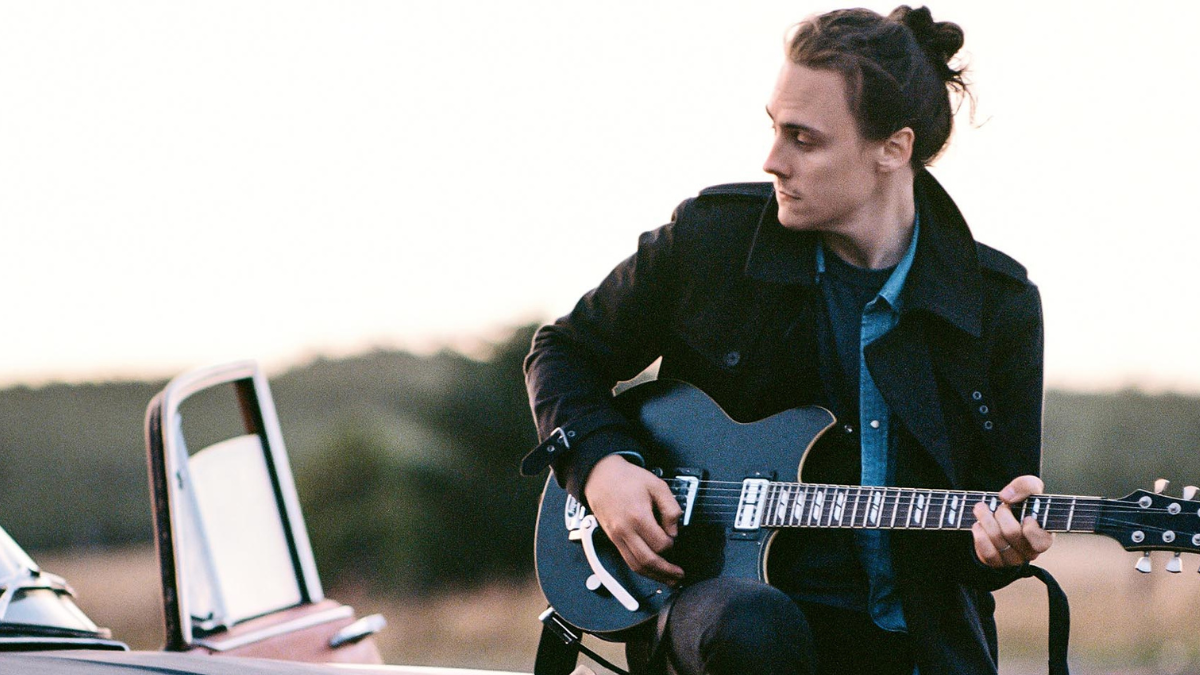 Chris Buck analiza su sonido blues-rock y su equipo en gira por EE.UU., tras pasar de YouTube al Royal Albert Hall.