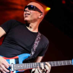 Joe Satriani: el guitarrista que convirtió la guitarra eléctrica en voz principal del rock instrumental