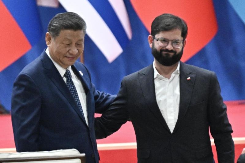 cancelación de visas a funcionarios chilenos por cable Chile China Express