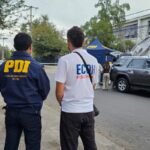 Cadáver fue hallado dentro de una caja en Quinta Normal frente a casa de la alcaldesa Karina Delfino