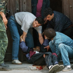 Una investigación revela que millonarios habrían participado en “safaris humanos” durante el asedio a Sarajevo, disparando contra civiles por dinero.