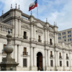 Mientras se pide ajuste a la ciudadanía, el Gobierno fija altos sueldos para asesores. Una contradicción que abre debate sobre prioridades.