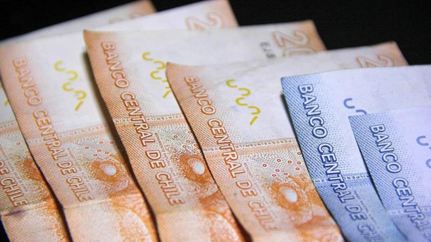La Comisión de Trabajo aprobó en general el proyecto que eleva el sueldo mínimo a $553.553, tras una nueva indicación presentada por el Gobierno durante la tramitación legislativa.